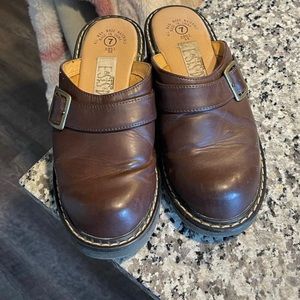 Cute little slide ons from the 90’s!